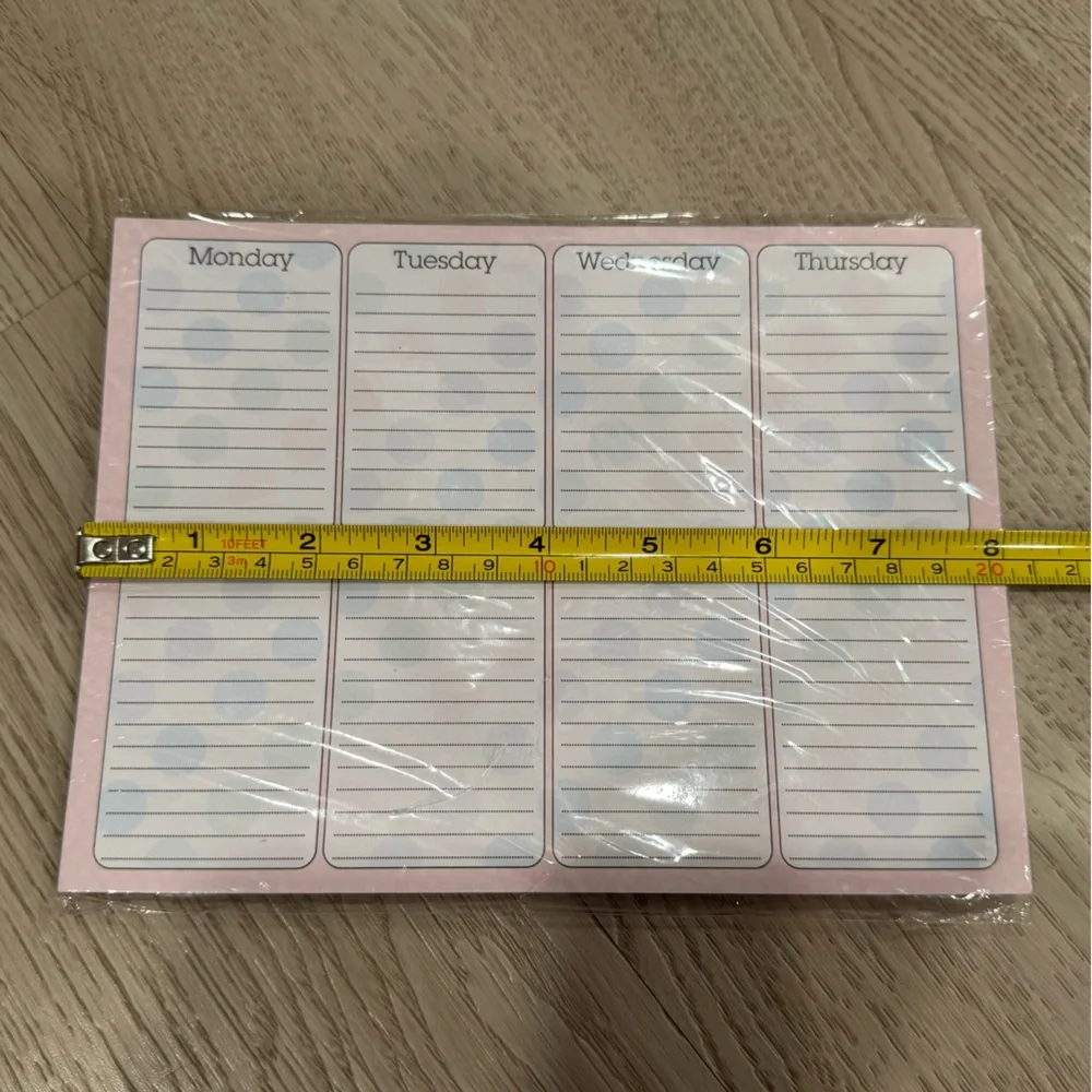 Studio 18 52-Sheet Magnetic Weekly Planner (8”W x 6”L)